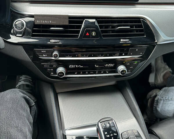 Белый БМВ 5 Серия, объемом двигателя 2 л и пробегом 199 тыс. км за 29999 $, фото 14 на Automoto.ua