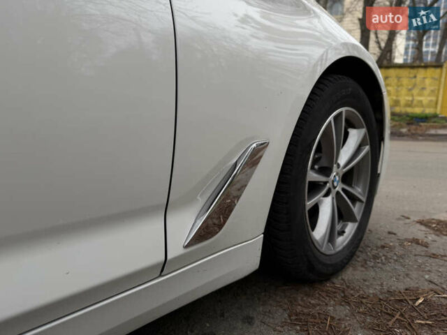 Білий БМВ 5 Серія, об'ємом двигуна 2 л та пробігом 222 тис. км за 23500 $, фото 36 на Automoto.ua