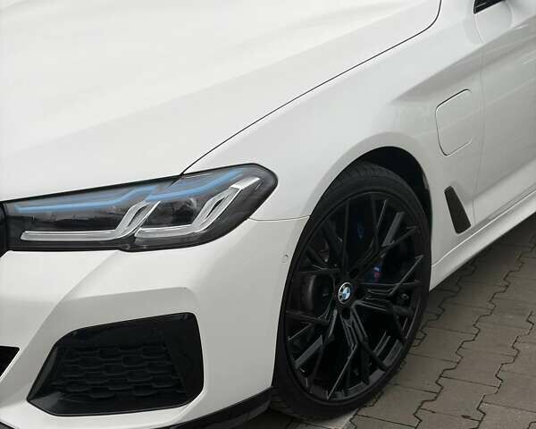 Белый БМВ 5 Серия, объемом двигателя 2 л и пробегом 178 тыс. км за 26500 $, фото 17 на Automoto.ua