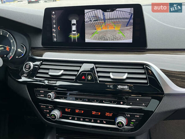 Белый БМВ 5 Серия, объемом двигателя 2 л и пробегом 196 тыс. км за 23000 $, фото 20 на Automoto.ua