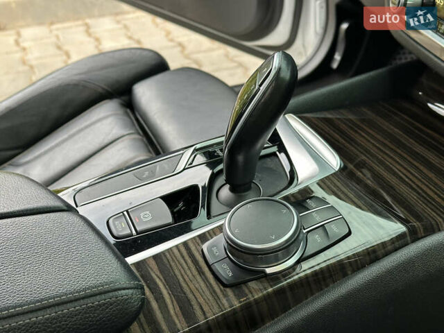 Белый БМВ 5 Серия, объемом двигателя 2 л и пробегом 132 тыс. км за 24500 $, фото 45 на Automoto.ua