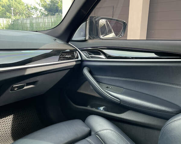 Білий БМВ 5 Серія, об'ємом двигуна 3 л та пробігом 190 тис. км за 39000 $, фото 15 на Automoto.ua