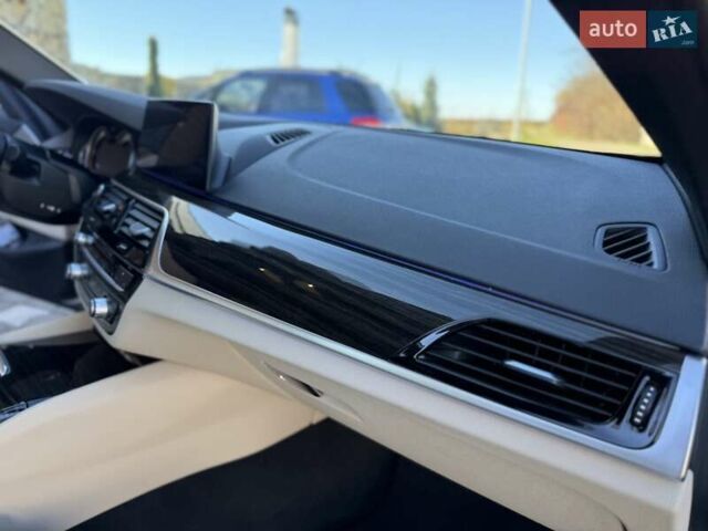 БМВ 5 Серія 2017 у Стрые на Automoto.ua Білий БМВ 5 Серія, об'ємом двигуна 2 л та пробігом 153 тис. км за 24500 $, фото 36 на Automoto.ua