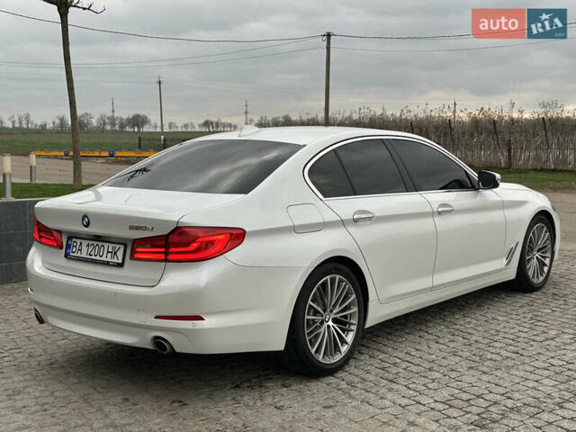 Белый БМВ 5 Серия, объемом двигателя 2 л и пробегом 211 тыс. км за 23400 $, фото 5 на Automoto.ua
