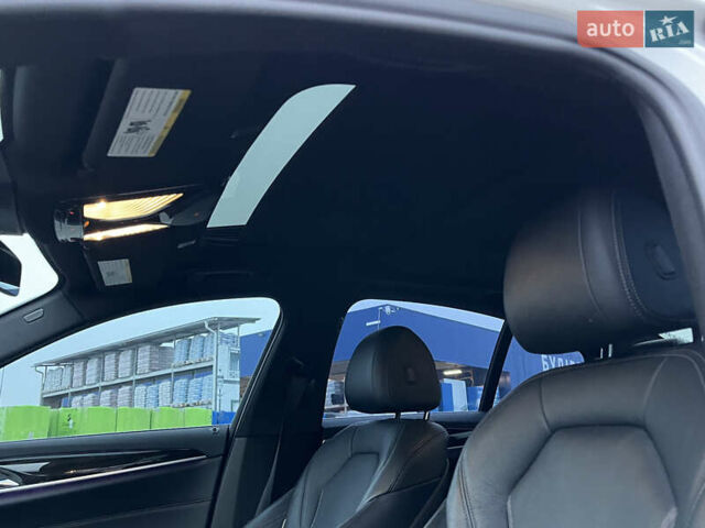 Белый БМВ 5 Серия, объемом двигателя 2 л и пробегом 196 тыс. км за 23000 $, фото 32 на Automoto.ua