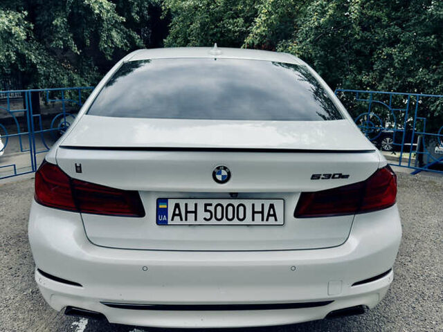 Білий БМВ 5 Серія, об'ємом двигуна 2 л та пробігом 68 тис. км за 31900 $, фото 3 на Automoto.ua