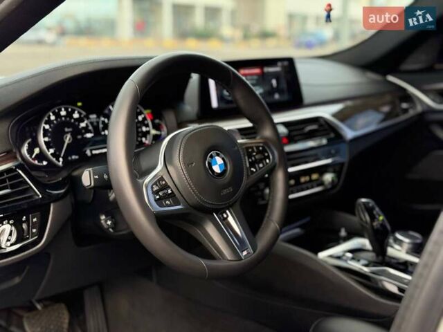 Білий БМВ 5 Серія, об'ємом двигуна 2 л та пробігом 115 тис. км за 26500 $, фото 45 на Automoto.ua