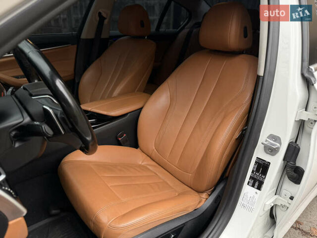 Білий БМВ 5 Серія, об'ємом двигуна 2 л та пробігом 222 тис. км за 23500 $, фото 10 на Automoto.ua
