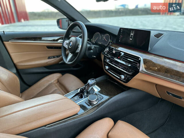Білий БМВ 5 Серія, об'ємом двигуна 3 л та пробігом 153 тис. км за 29000 $, фото 23 на Automoto.ua
