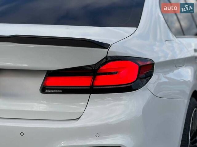 Білий БМВ 5 Серія, об'ємом двигуна 2 л та пробігом 115 тис. км за 26500 $, фото 24 на Automoto.ua