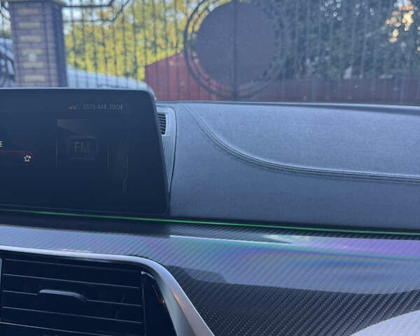 Белый БМВ 5 Серия, объемом двигателя 3 л и пробегом 180 тыс. км за 35400 $, фото 34 на Automoto.ua