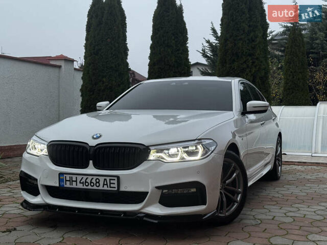 Білий БМВ 5 Серія, об'ємом двигуна 2 л та пробігом 123 тис. км за 31900 $, фото 1 на Automoto.ua