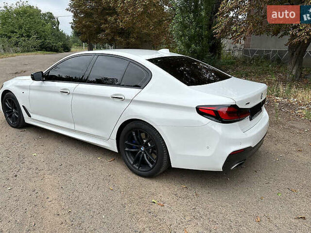 БМВ 5 Серия 2017 в Львове на Automoto.ua Белый БМВ 5 Серия, объемом двигателя 2 л и пробегом 107 тыс. км за 27500 $, фото 4 на Automoto.ua