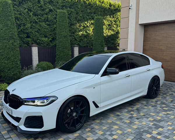 Белый БМВ 5 Серия, объемом двигателя 3 л и пробегом 180 тыс. км за 35400 $, фото 21 на Automoto.ua