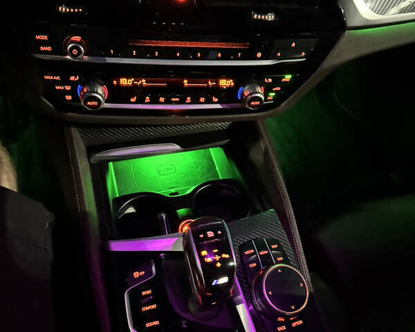 Белый БМВ 5 Серия, объемом двигателя 3 л и пробегом 180 тыс. км за 35400 $, фото 71 на Automoto.ua