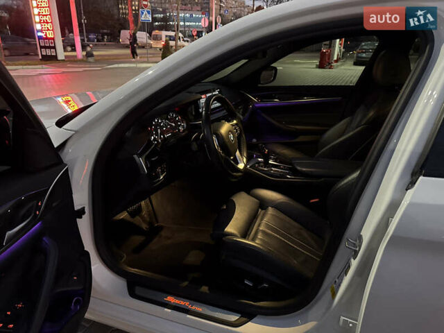 Белый БМВ 5 Серия, объемом двигателя 2 л и пробегом 130 тыс. км за 25500 $, фото 33 на Automoto.ua