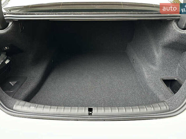 БМВ 5 Серия 2017 в Львове на Automoto.ua Белый БМВ 5 Серия, объемом двигателя 2 л и пробегом 107 тыс. км за 27500 $, фото 10 на Automoto.ua