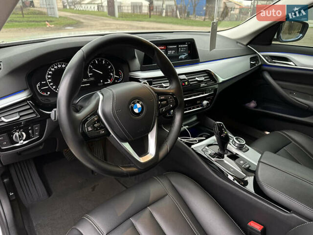 Білий БМВ 5 Серія, об'ємом двигуна 2 л та пробігом 207 тис. км за 24500 $, фото 7 на Automoto.ua