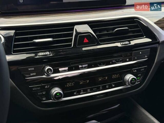 Білий БМВ 5 Серія, об'ємом двигуна 2 л та пробігом 115 тис. км за 26500 $, фото 61 на Automoto.ua