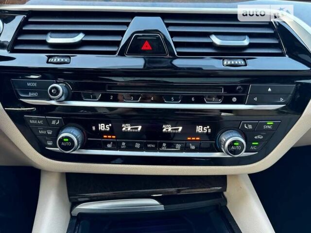 Белый БМВ 5 Серия, объемом двигателя 2 л и пробегом 83 тыс. км за 28800 $, фото 60 на Automoto.ua