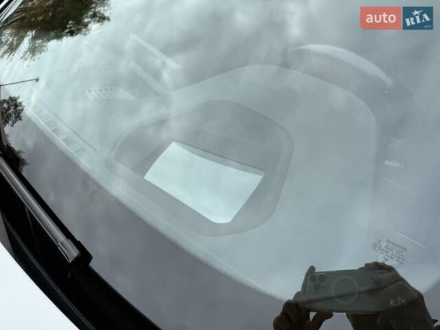 Белый БМВ 5 Серия, объемом двигателя 3 л и пробегом 132 тыс. км за 31500 $, фото 21 на Automoto.ua