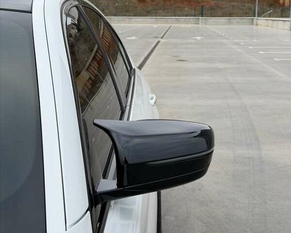 Білий БМВ 5 Серія, об'ємом двигуна 3 л та пробігом 130 тис. км за 30700 $, фото 18 на Automoto.ua