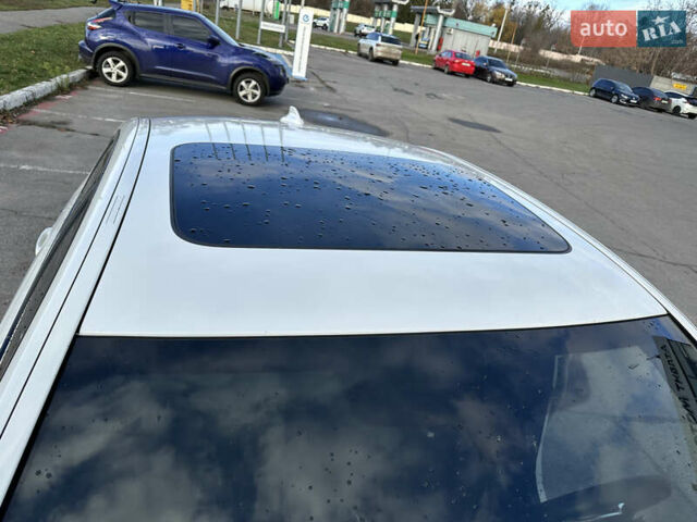 Белый БМВ 5 Серия, объемом двигателя 3 л и пробегом 131 тыс. км за 33000 $, фото 20 на Automoto.ua