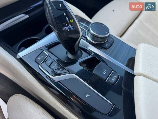 Білий БМВ 5 Серія, об'ємом двигуна 2 л та пробігом 221 тис. км за 19500 $, фото 13 на Automoto.ua