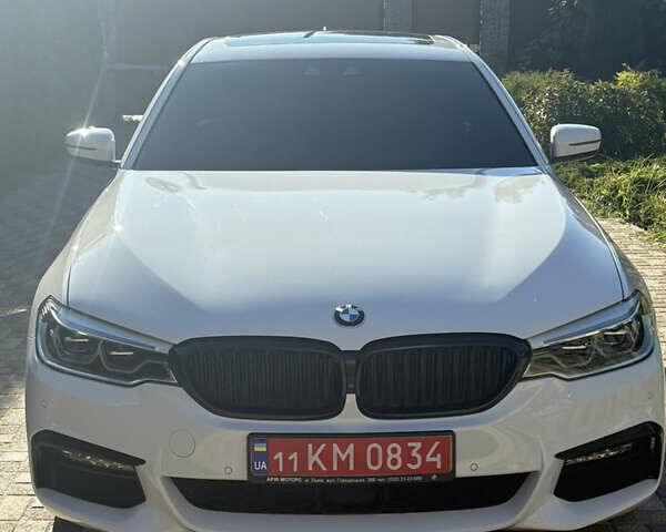 Белый БМВ 5 Серия, объемом двигателя 2 л и пробегом 108 тыс. км за 30900 $, фото 1 на Automoto.ua