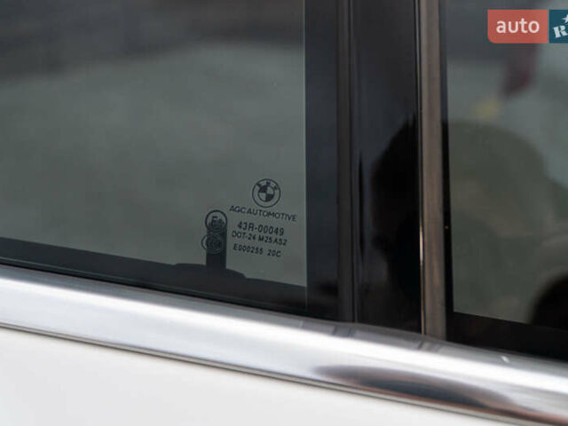 Белый БМВ 5 Серия, объемом двигателя 2 л и пробегом 178 тыс. км за 28400 $, фото 57 на Automoto.ua