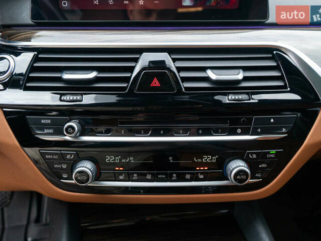 Белый БМВ 5 Серия, объемом двигателя 2 л и пробегом 178 тыс. км за 28400 $, фото 36 на Automoto.ua