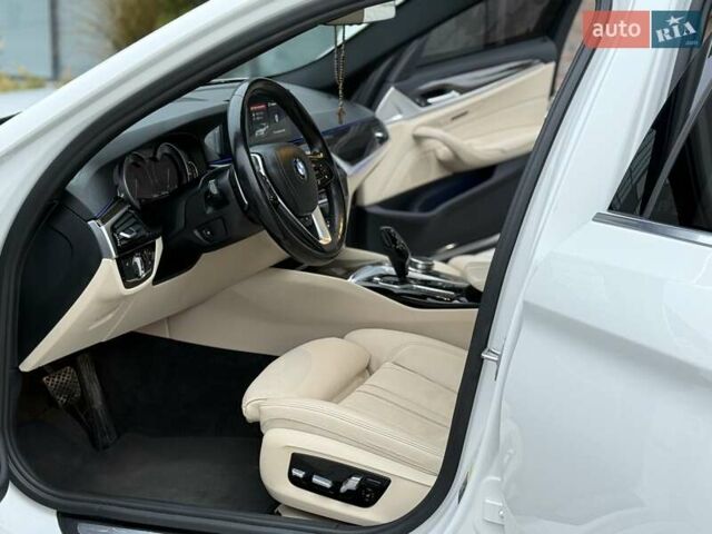 Білий БМВ 5 Серія, об'ємом двигуна 2 л та пробігом 153 тис. км за 23900 $, фото 24 на Automoto.ua