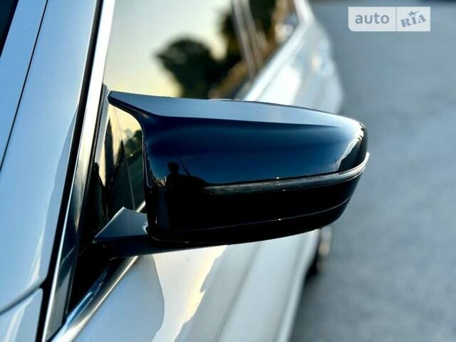 Белый БМВ 5 Серия, объемом двигателя 2 л и пробегом 83 тыс. км за 28800 $, фото 22 на Automoto.ua