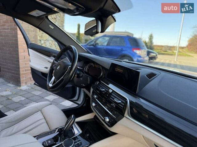 БМВ 5 Серія 2017 у Стрые на Automoto.ua Білий БМВ 5 Серія, об'ємом двигуна 2 л та пробігом 153 тис. км за 24500 $, фото 37 на Automoto.ua
