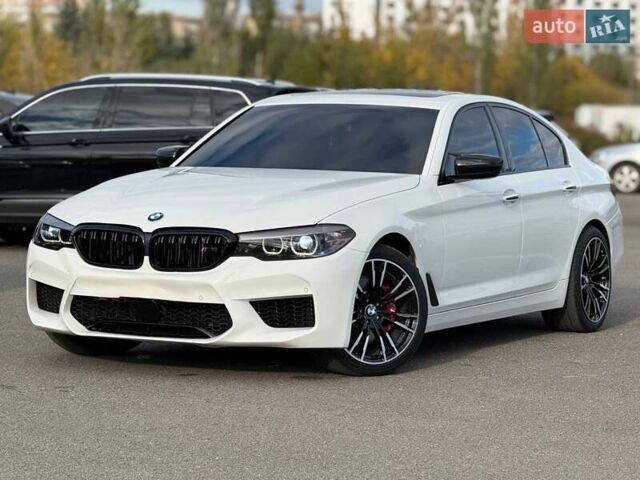 Білий БМВ 5 Серія, об'ємом двигуна 2 л та пробігом 115 тис. км за 26500 $, фото 1 на Automoto.ua