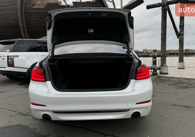 Белый БМВ 5 Серия, объемом двигателя 2 л и пробегом 143 тыс. км за 24800 $, фото 85 на Automoto.ua