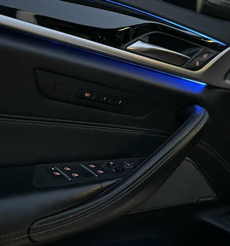 Белый БМВ 5 Серия, объемом двигателя 2.99 л и пробегом 245 тыс. км за 36000 $, фото 28 на Automoto.ua