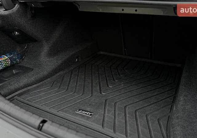 Белый БМВ 5 Серия, объемом двигателя 2 л и пробегом 143 тыс. км за 24800 $, фото 87 на Automoto.ua