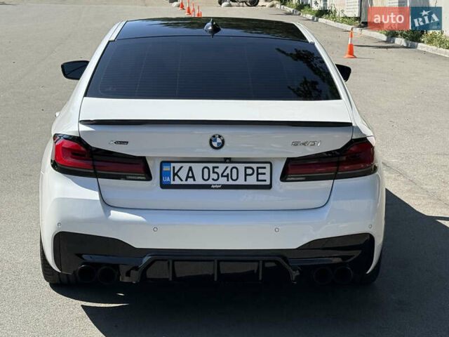 БМВ 5 Серия 2017 в Киеве на Automoto.ua Белый БМВ 5 Серия, объемом двигателя 3 л и пробегом 163 тыс. км за 33777 $, фото 3 на Automoto.ua
