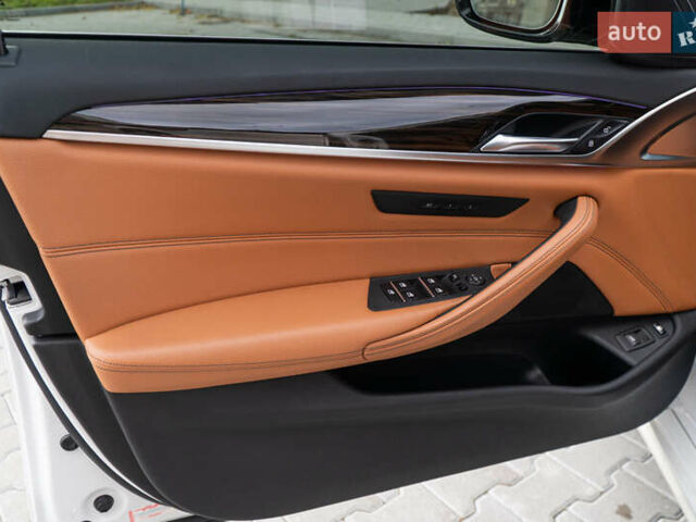 Білий БМВ 5 Серія, об'ємом двигуна 2 л та пробігом 178 тис. км за 25300 $, фото 13 на Automoto.ua