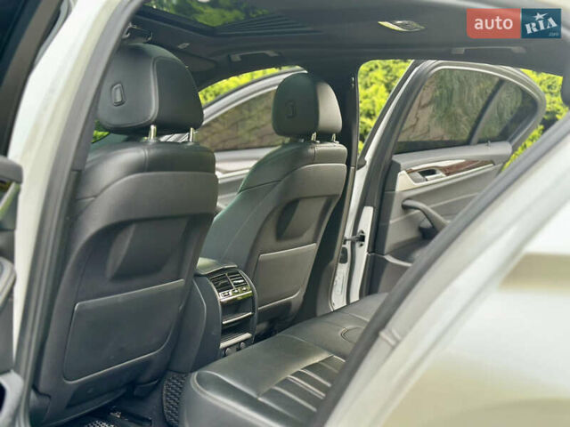 Білий БМВ 5 Серія, об'ємом двигуна 2 л та пробігом 132 тис. км за 24500 $, фото 33 на Automoto.ua