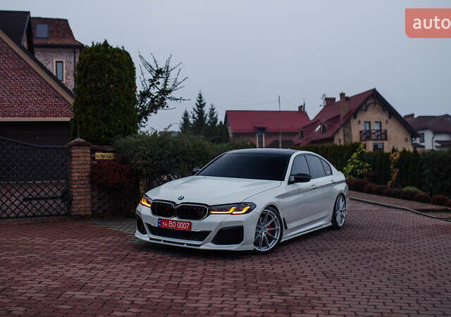 Белый БМВ 5 Серия, объемом двигателя 3 л и пробегом 139 тыс. км за 35000 $, фото 29 на Automoto.ua