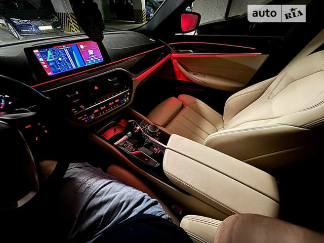 Белый БМВ 5 Серия, объемом двигателя 2 л и пробегом 83 тыс. км за 28800 $, фото 1 на Automoto.ua