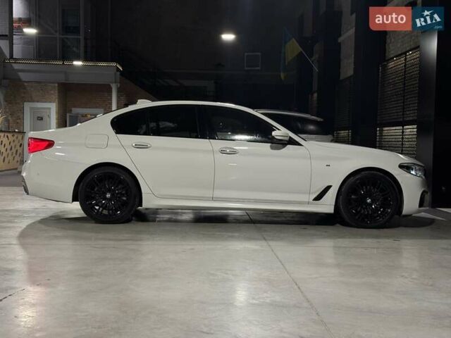 Белый БМВ 5 Серия, объемом двигателя 2 л и пробегом 204 тыс. км за 29300 $, фото 12 на Automoto.ua