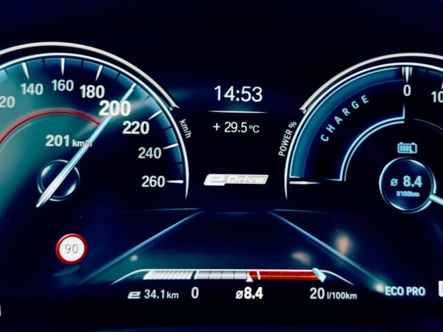 Белый БМВ 5 Серия, объемом двигателя 2 л и пробегом 74 тыс. км за 28300 $, фото 6 на Automoto.ua