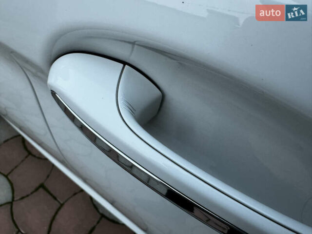 Білий БМВ 5 Серія, об'ємом двигуна 2 л та пробігом 123 тис. км за 31900 $, фото 33 на Automoto.ua