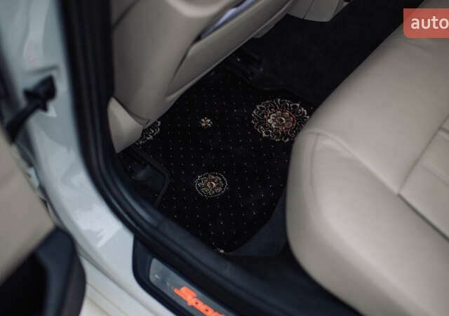 Белый БМВ 5 Серия, объемом двигателя 3 л и пробегом 139 тыс. км за 35000 $, фото 42 на Automoto.ua