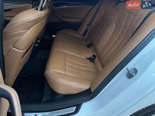 Белый БМВ 5 Серия, объемом двигателя 2 л и пробегом 141 тыс. км за 28999 $, фото 24 на Automoto.ua