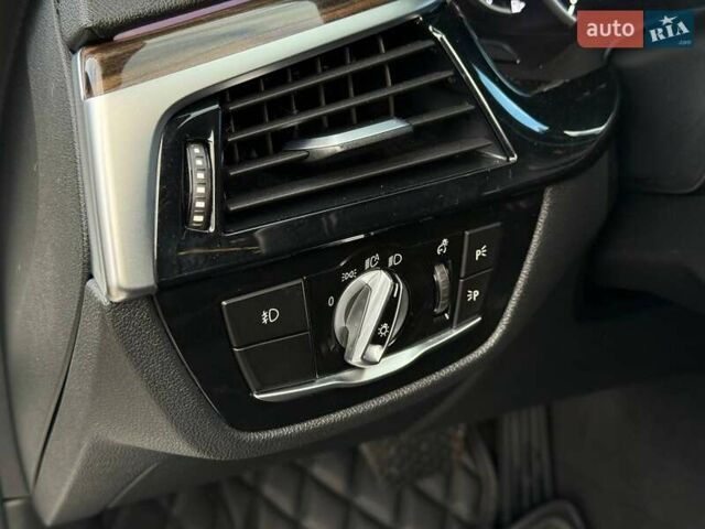 Білий БМВ 5 Серія, об'ємом двигуна 2 л та пробігом 115 тис. км за 26500 $, фото 42 на Automoto.ua