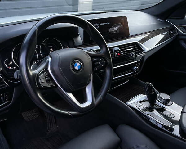 Білий БМВ 5 Серія, об'ємом двигуна 2 л та пробігом 96 тис. км за 25500 $, фото 15 на Automoto.ua